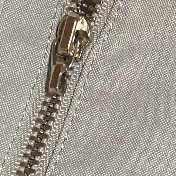 KORADIOR Women Short Trench Raincoat Fits like Sz Large Drawstring Quiet Luxury - Picture 9 of 16